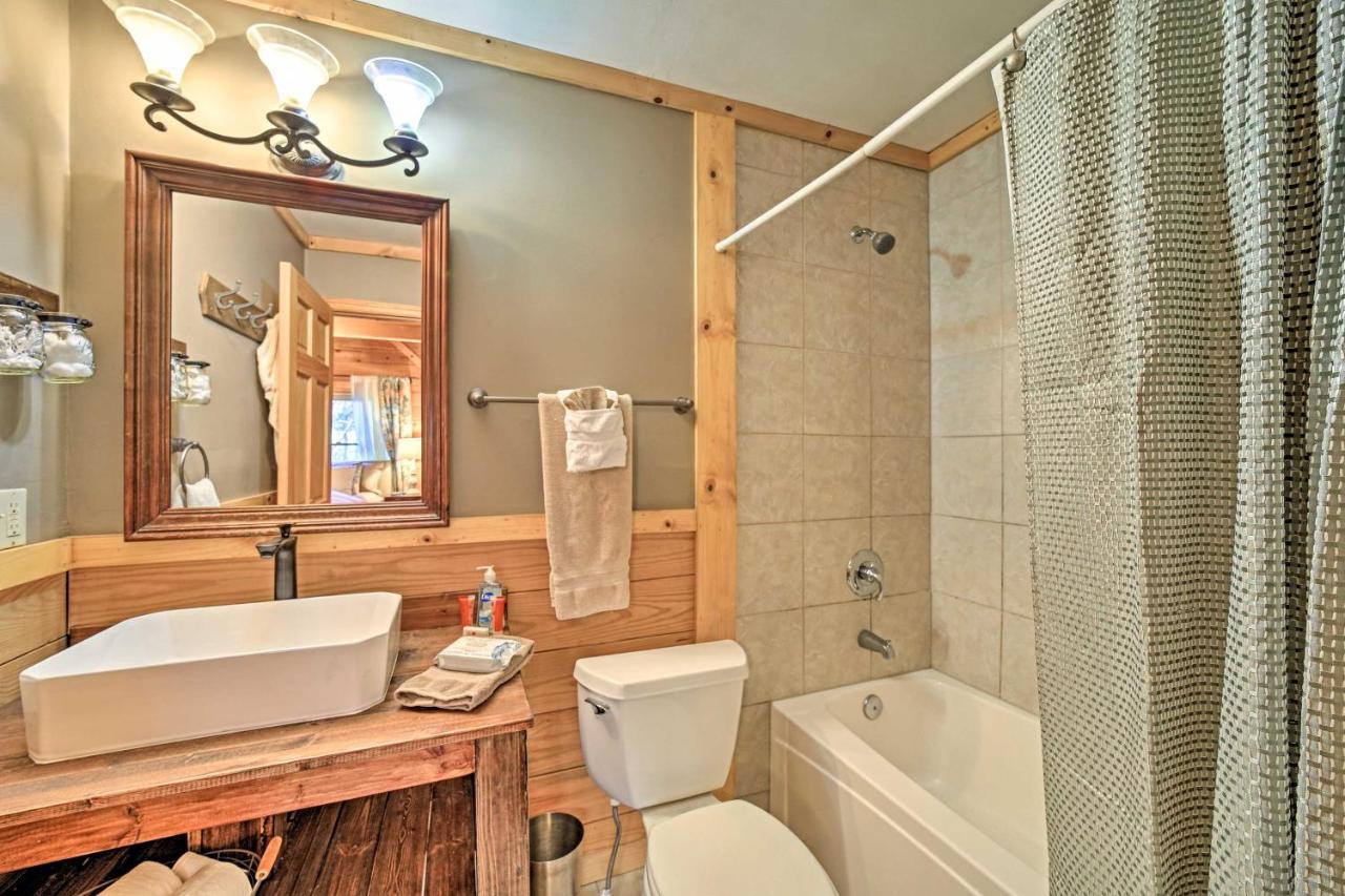 Creekside Bryson City Cabin With Private Hot Tub Bagian luar foto