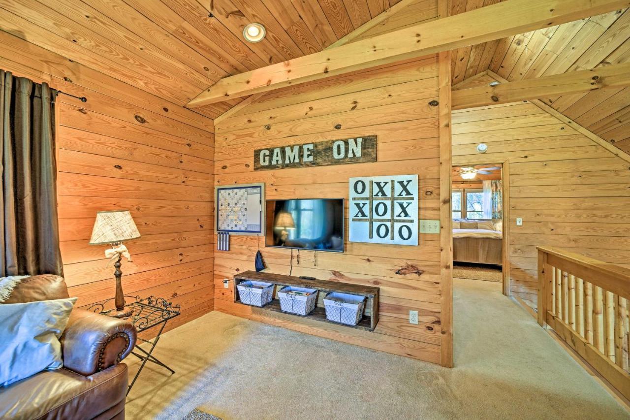 Creekside Bryson City Cabin With Private Hot Tub Villa Bagian luar foto