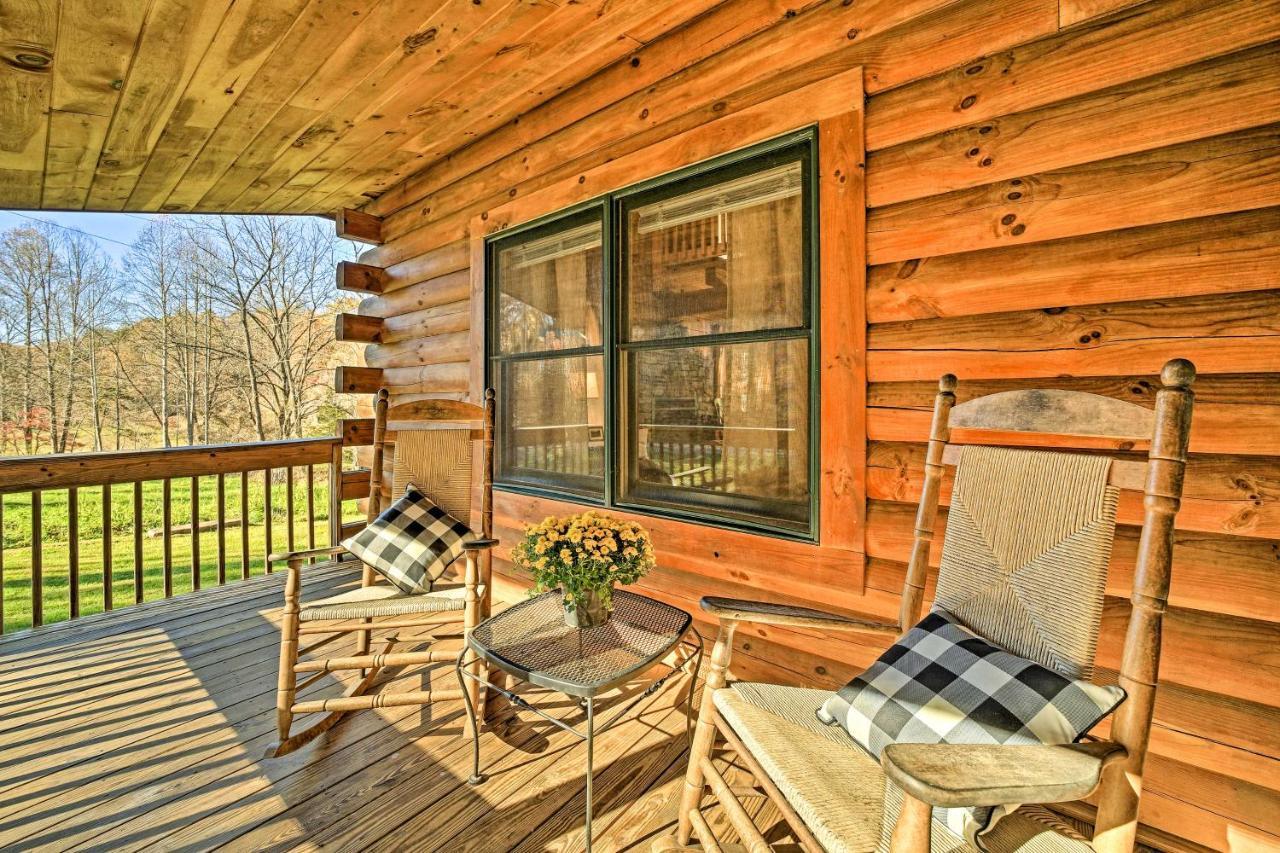 Creekside Bryson City Cabin With Private Hot Tub Bagian luar foto