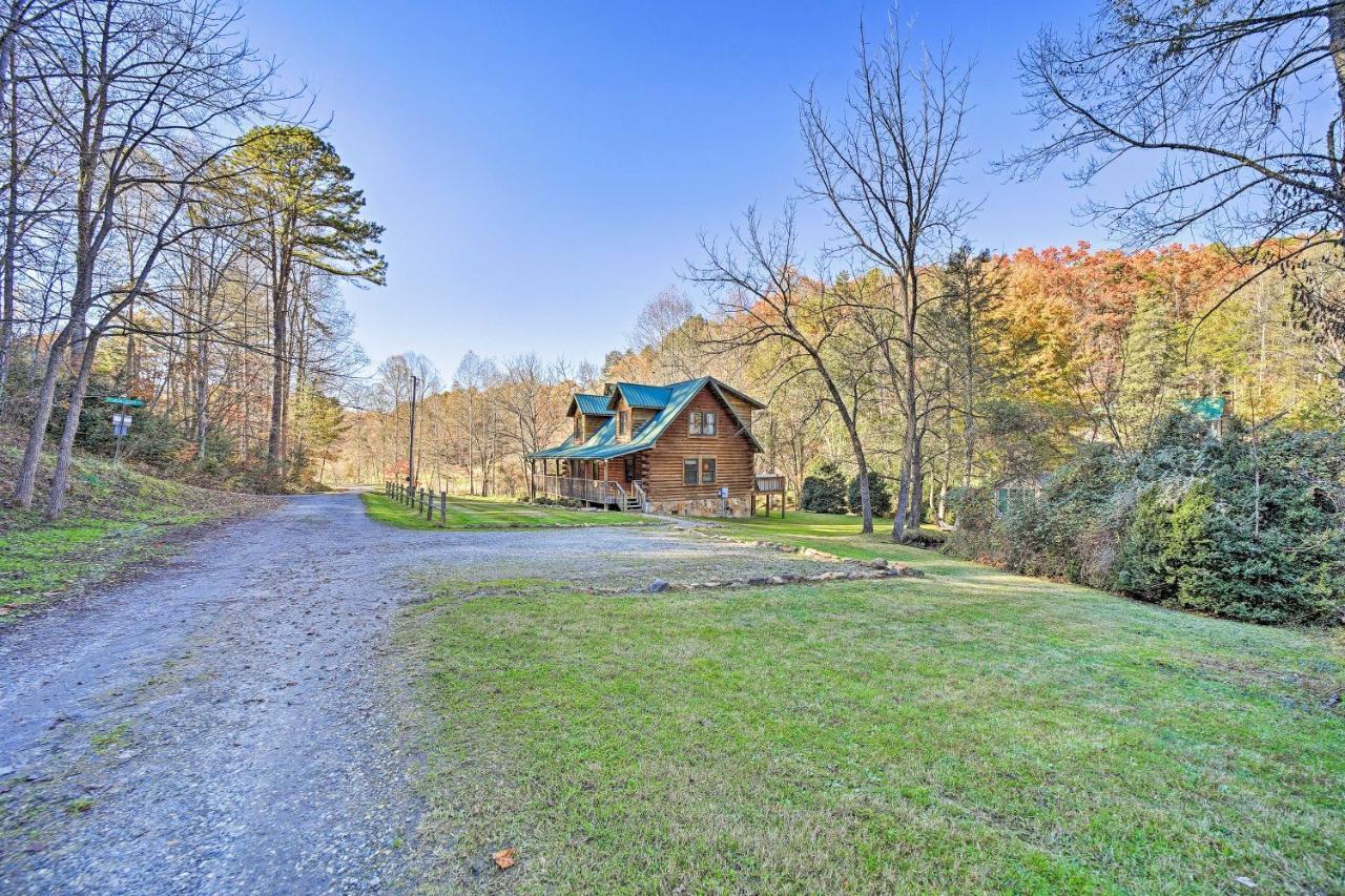 Creekside Bryson City Cabin With Private Hot Tub Bagian luar foto